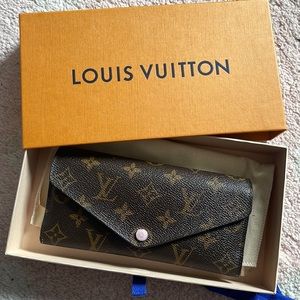 Louis Vuitton Emilie Rose Ballerine wallet